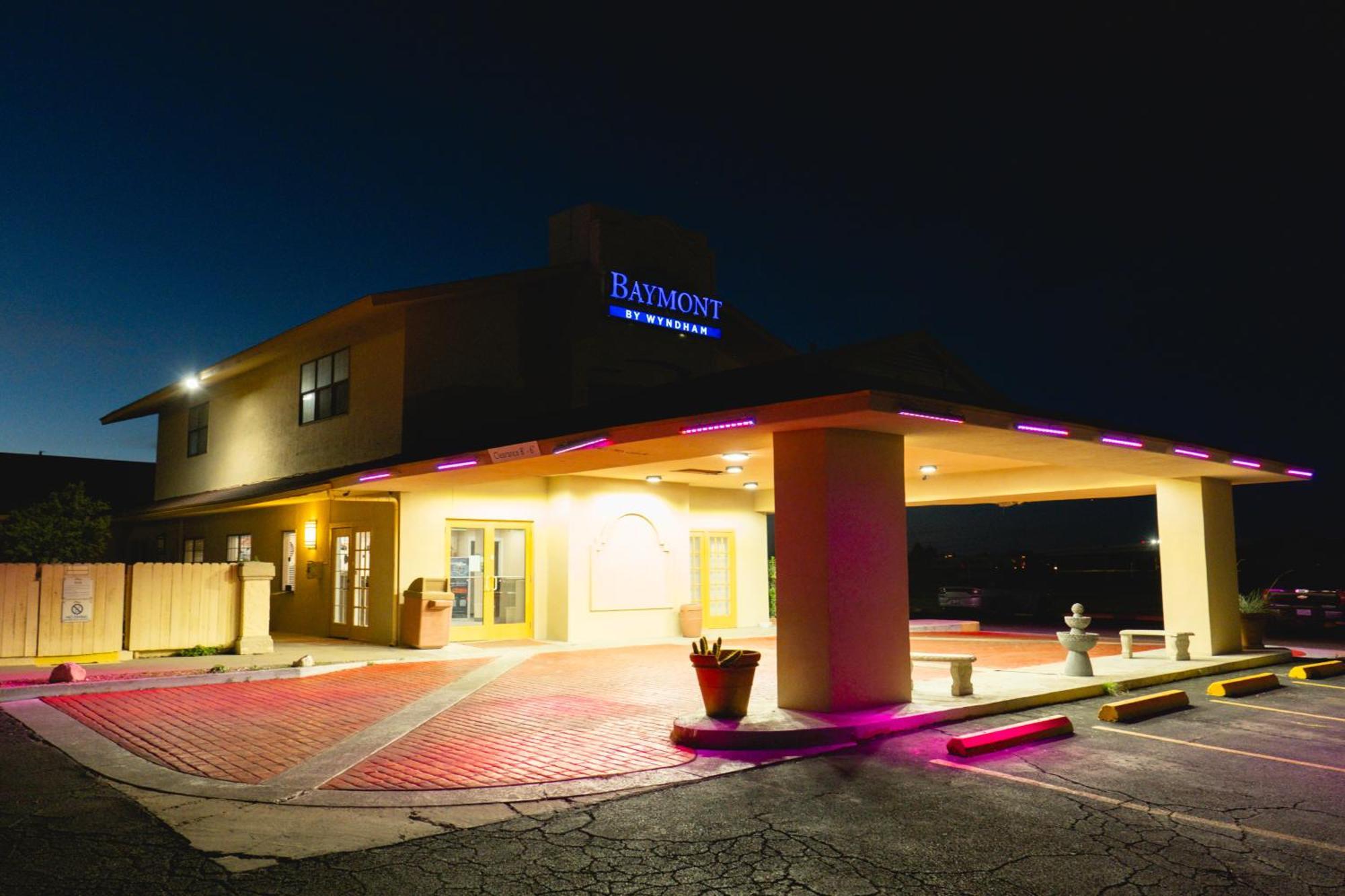 Baymont By Wyndham Hotel Fort Stockton Buitenkant foto