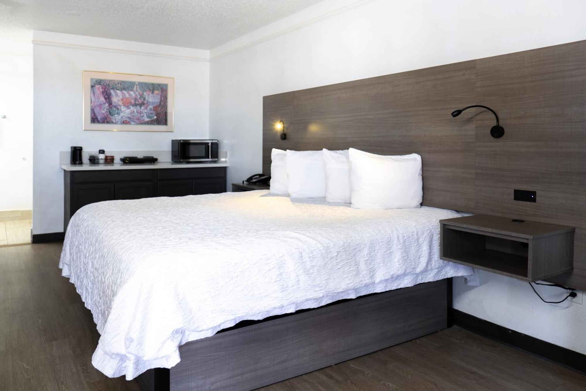 Baymont By Wyndham Hotel Fort Stockton Buitenkant foto